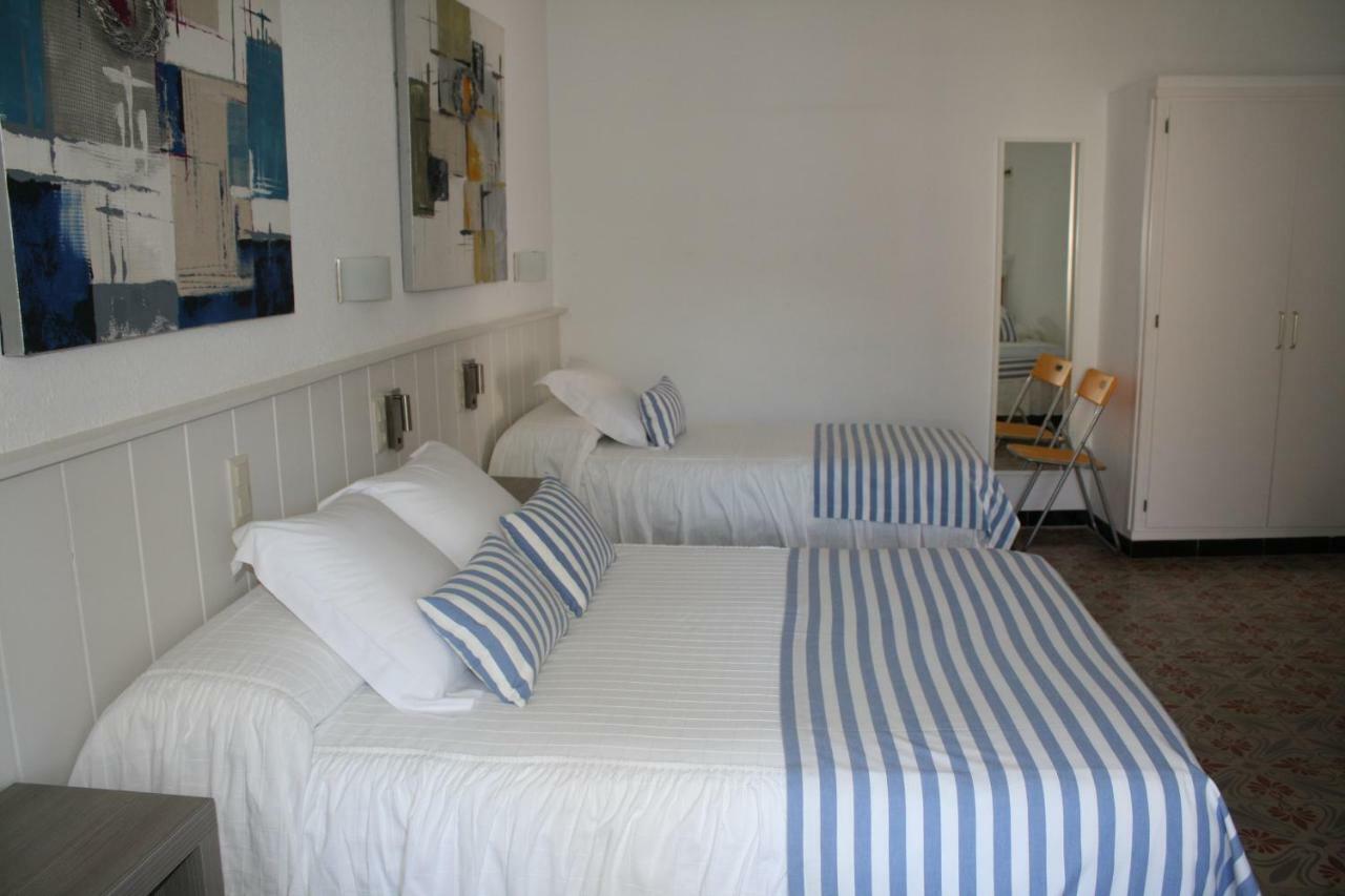 Hostal La Florida Льянсса Экстерьер фото